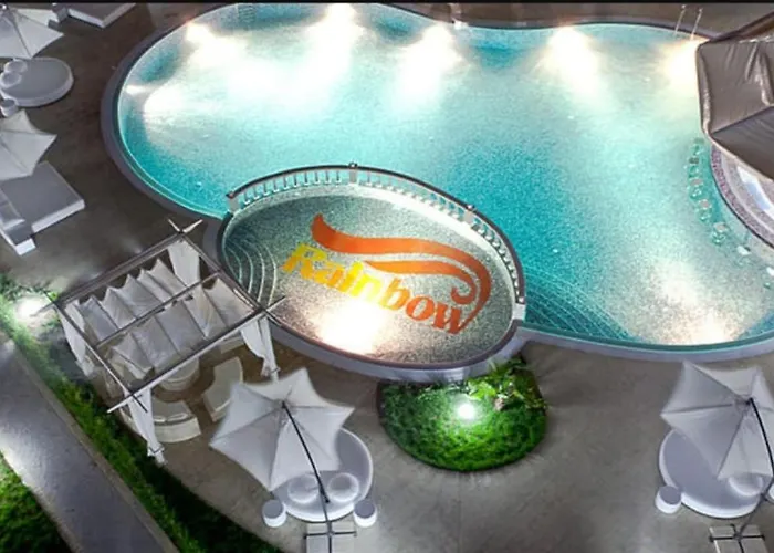 公寓 67 & 16 Rainbow Complex 阳光海滩