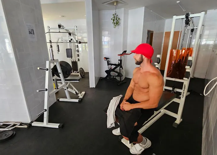 67 & 16 Rainbow Complex 阳光海滩