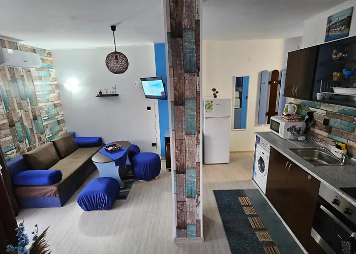 67 & 16 Rainbow Complex 阳光海滩